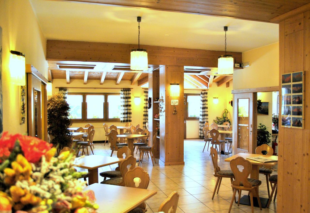 Hotel Zurigo Молвена Екстериор снимка