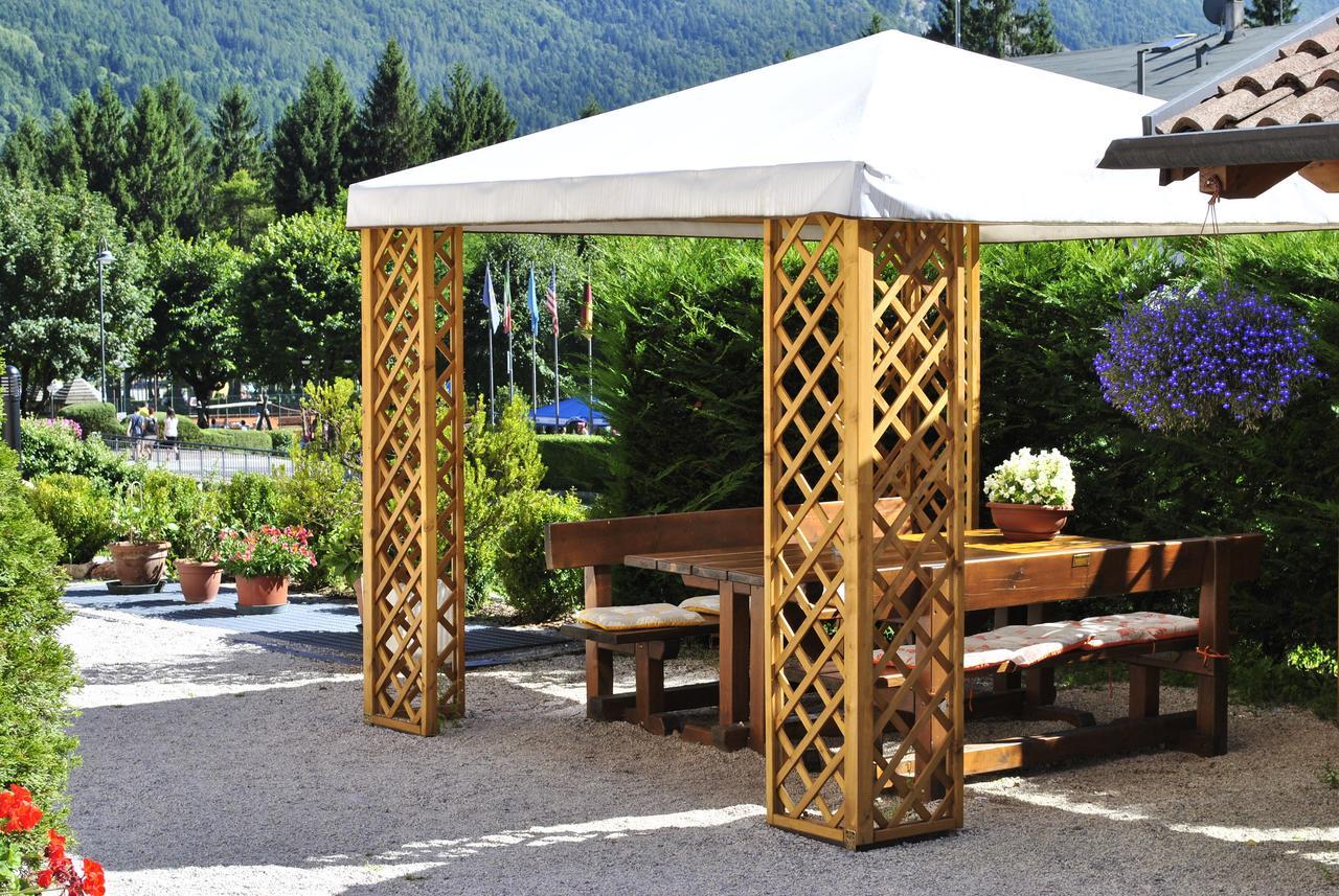 Hotel Zurigo Молвена Екстериор снимка