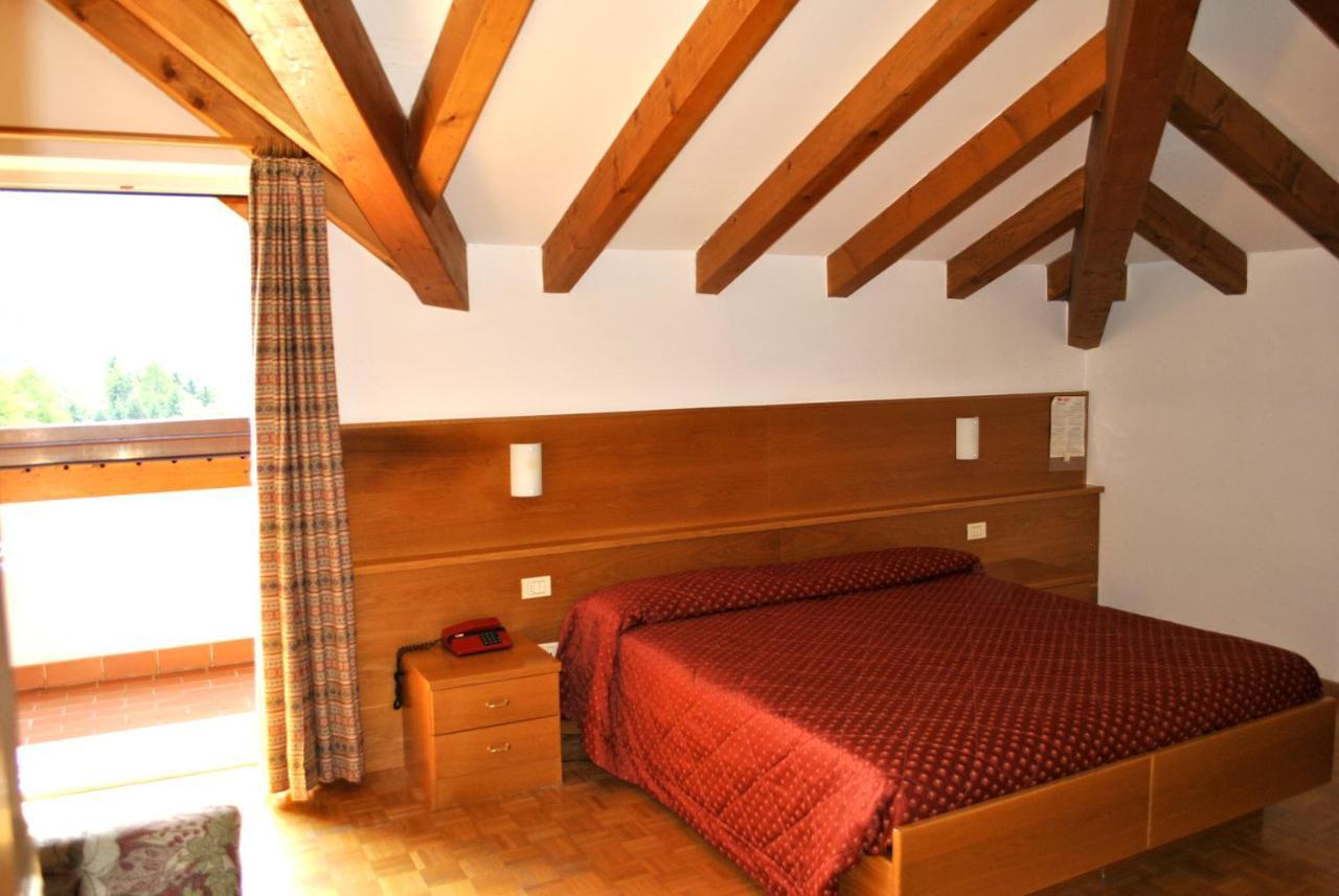 Hotel Zurigo Молвена Екстериор снимка